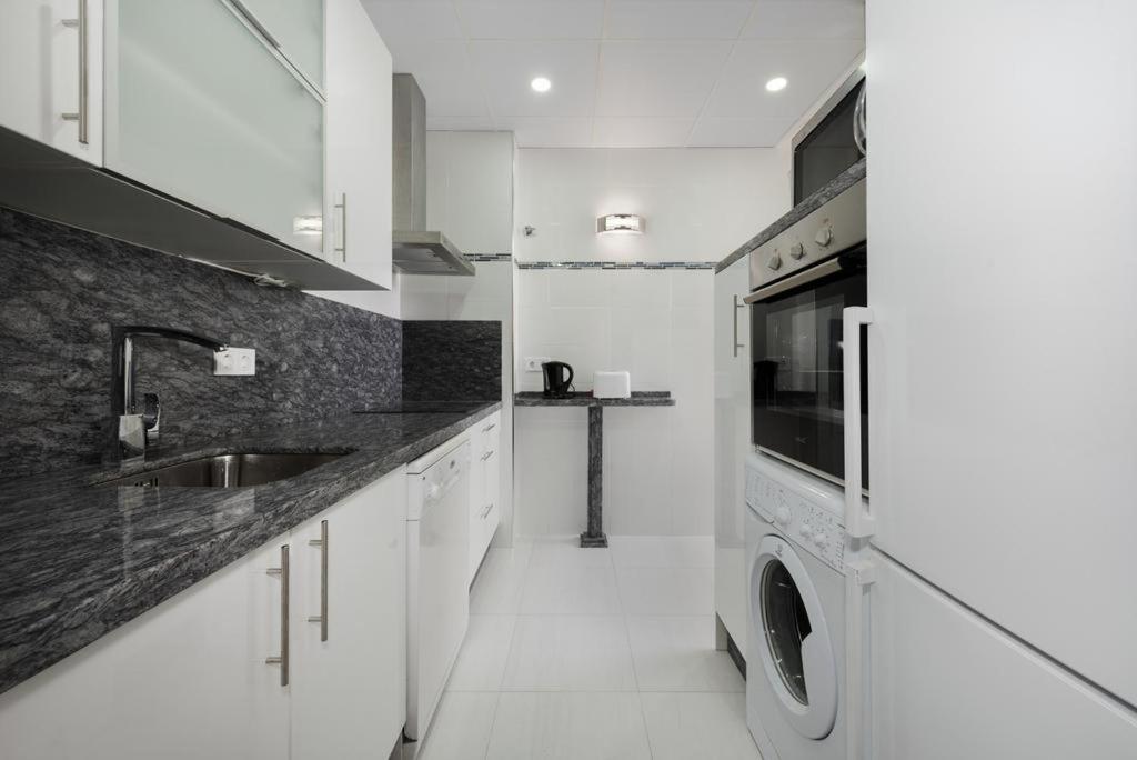 Apartamento En Puerto Marina B32 Benalmadena Luaran gambar